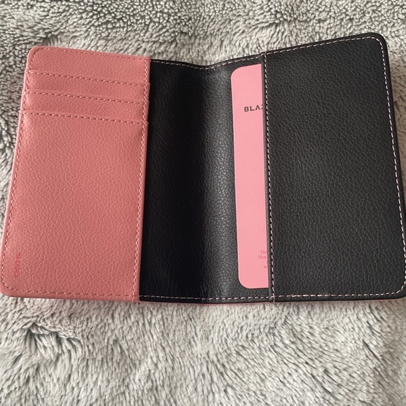 Starbucks x Blackpink 2023 passport holder - Picture 2 of 4